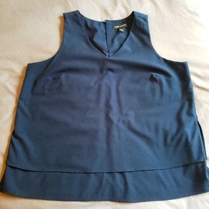 Banana republic navy v neck blouse size large